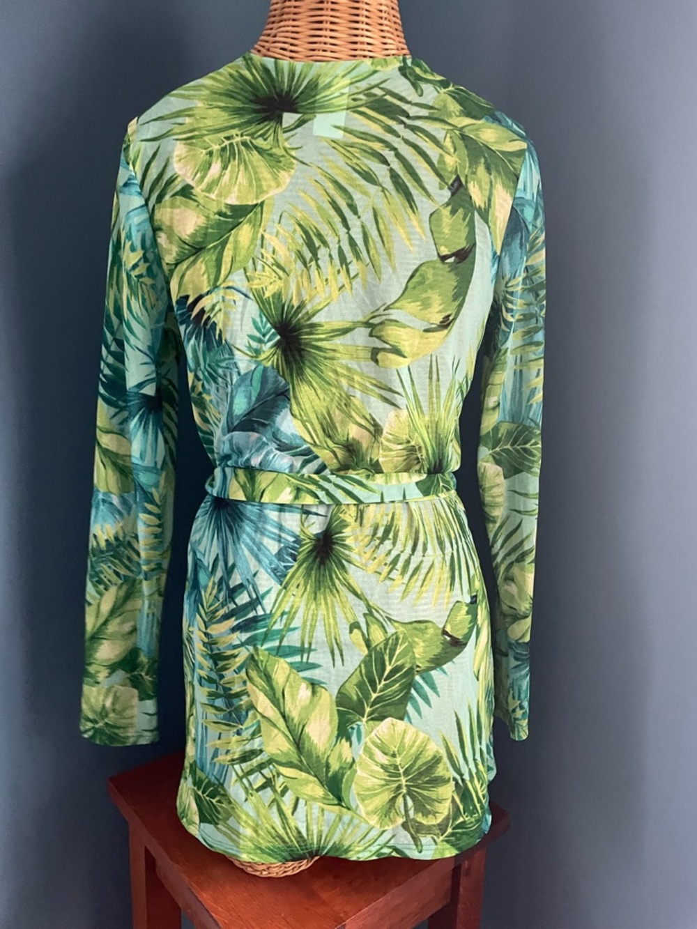 Tropical Green Stretchy Mesh Tie-Waist Swim or Beach Cover-Up J Lo Inspired - Picture 5 of 12